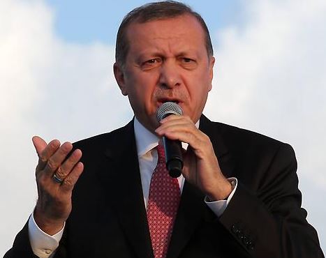 Erdogan přislíbil uprchlíkům turecké občanství