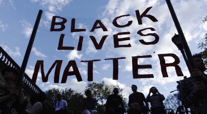 800 milionů od Sorose. Rasistům z Black Lives Matter tečou obrovské sumy