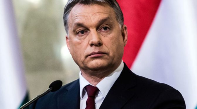 Orbánova politika vůči EU je nejrozumnější možné řešení. Komise neví, co s ním