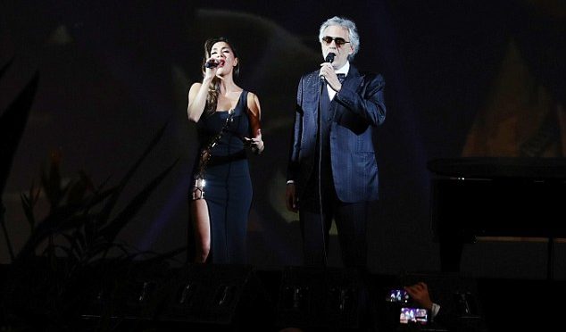 Andrea Bocelli se bojí výhrůžek příznivců demokratů. Nevystoupí na inauguraci Trumpa