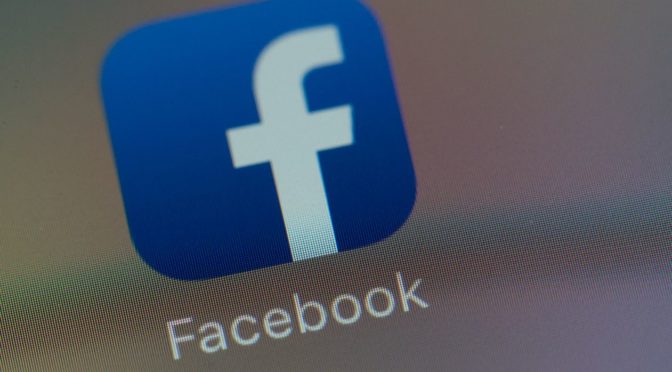 Migranti ve Švédsku znásilňovali ženu, svůj čin přitom živě přenášeli na Facebook