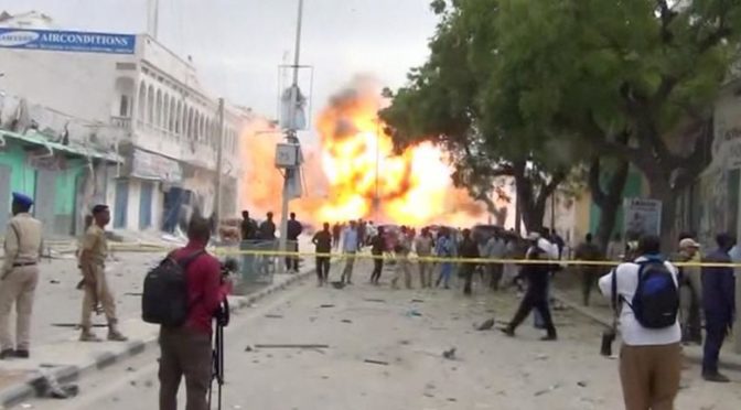 Exploze a střelba v somálském Mogadišu