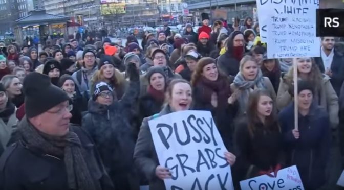 Feministky na demonstraci proti Trumpovi v Berlíně křičely “Allahu Akhbar” (video)