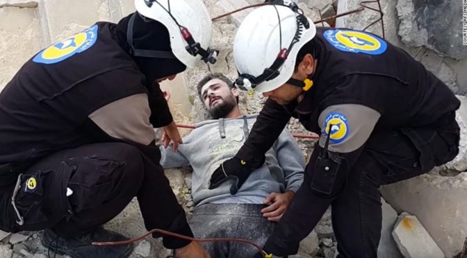 “Fake záchrana” dobrovolníků ze Sýrie: Proč to udělali?