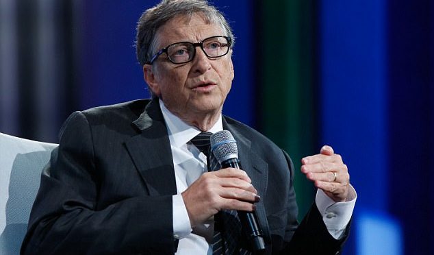 Bill Gates zkritizoval migrační poliiku EU. Její štědrost prohlubuje krizi, řekl 